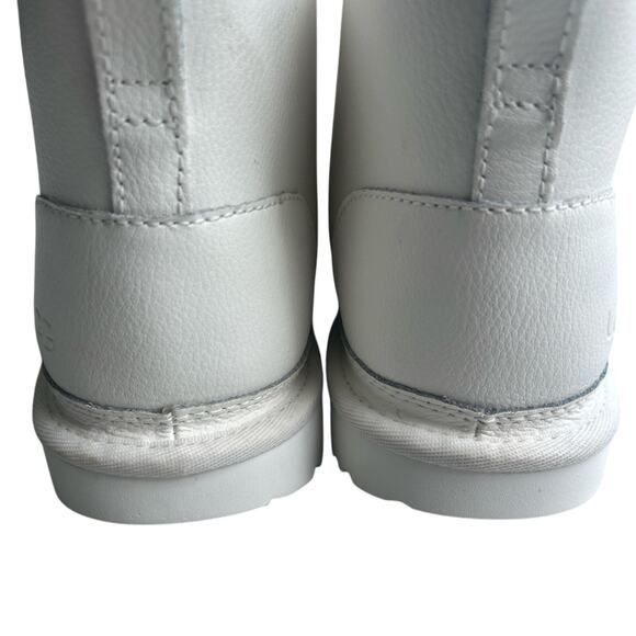 NWOT UGG Neumel White Leather Wool Sockliner Chukka Boots - Picture 4 of 5